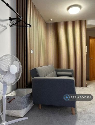 1 bedroom flat to rent - Photo 2