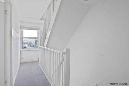 4 bedroom property to rent in London - Photo 5