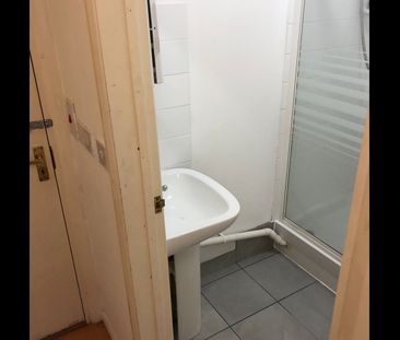 1 Bed Flat, Wellington Street, LU1 - Photo 1