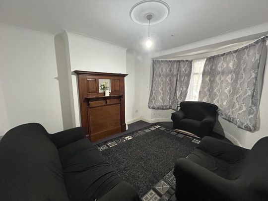 3 bedroom terraced house to rent - Photo 1