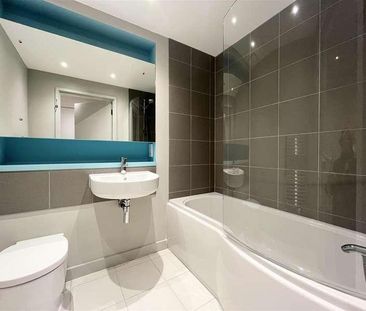 Pentire Crescent, Newquay, TR7 - Photo 6