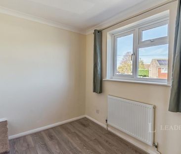 5 bedroom semi-detached house to rent - Photo 6
