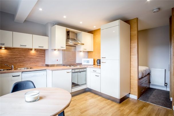 52 Bankfield Road, Huddersfield, HD1 - Photo 1