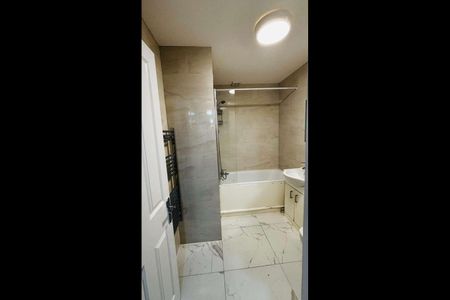 2 Bed Flat, Court Way, W3 - Photo 5