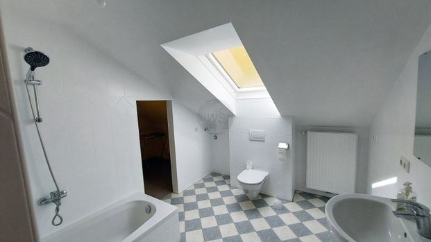 4-Zimmer DG-Wohnung mit 93m² in 4760 Raab - Photo 1