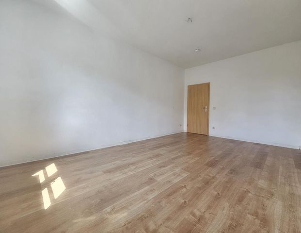 Renovated dream home with balcony and fitted kitchen - Photo 1