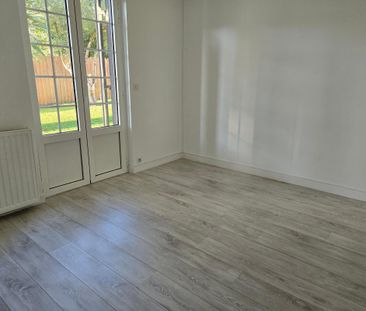 Location Maison 6 pièces 189m² GRADIGNAN 33170 - Photo 2