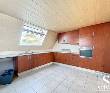 Ruim dakappartement met 2 slaapkamers! - Foto 1