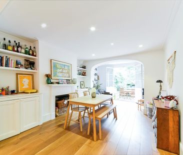 Beautifully presented four-bedroom house to rent on Thornhill Squar... - Photo 6