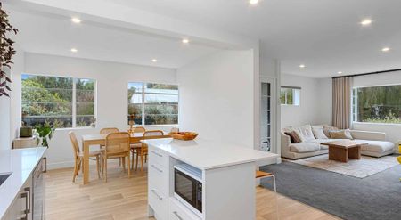 Tastefully renovated art deco house - Photo 4