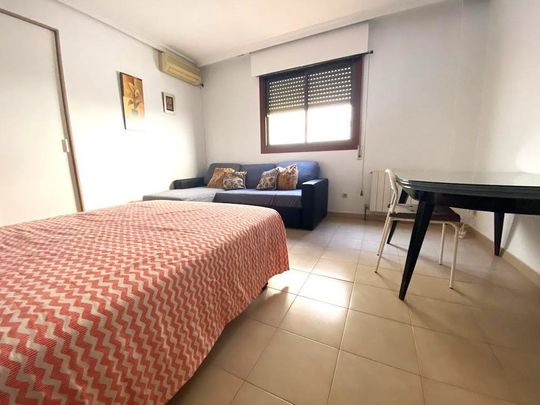 Calle Parras, Sevilla, Andalusia 41002 - Photo 1