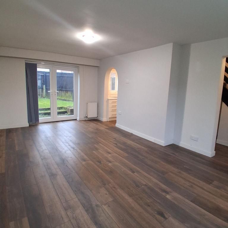 2 bedroom semi-detached house to rent - Photo 1