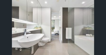 SPACIOUS ONE BEDROOM WITH EXTRA STUDY NOOK & PARKING - Photo 4