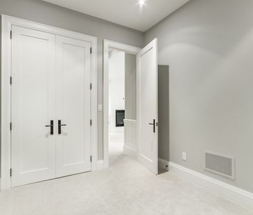 12 Kenrae Rd, ON, CA, Toronto - Photo 1