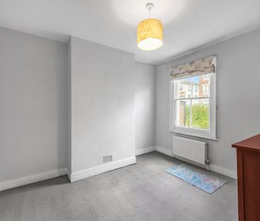 4 bedroom terraced house to rent - Photo 2
