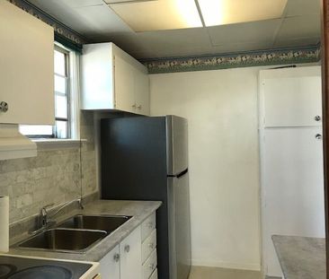 For Lease - 1054 East Avenue, Mississauga, Ontario - Photo 5