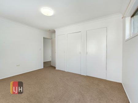 QUIET ONE BEDROOM UNIT IN CONVENIENT LOCATION ! - Photo 5
