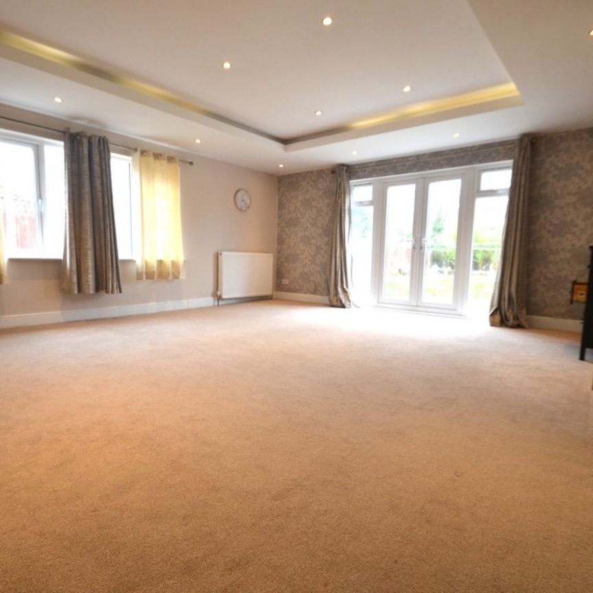 1 bedroom Semi-detached house to rent - Photo 1