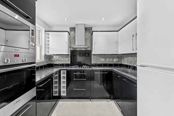 Lockesfield Place, Isle Of Dogs, London, E14 - Photo 1
