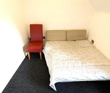 4 bedroom house share to rent - Photo 2