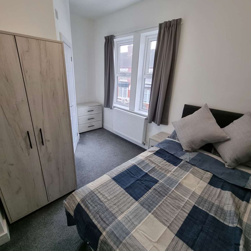 5 Bed full Ensuite HMO - Photo 1