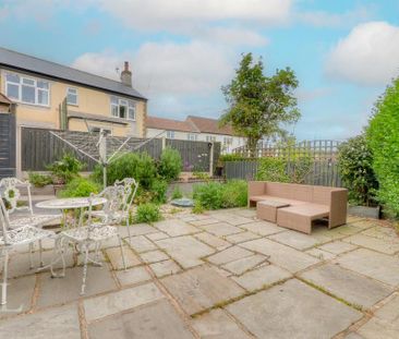 2 bedroom detached house to rent - Photo 2