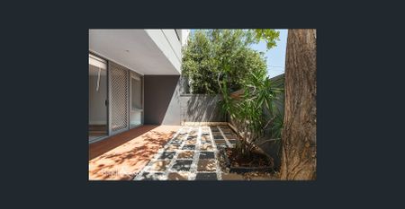 Spacious and Full of Surprises - 2 Bedroom Ground Floor Apartment... - Photo 5