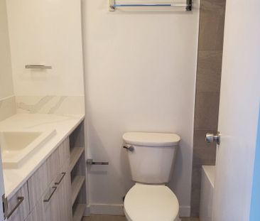 The White House - Photo 3