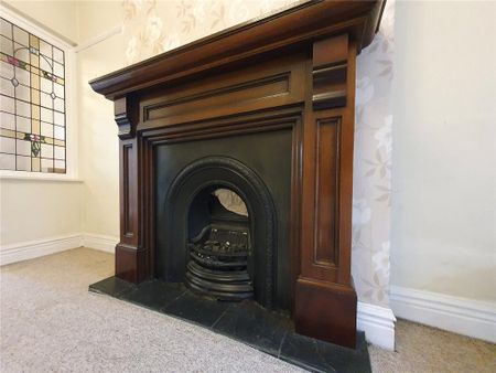 3 bedroom terraced house to rent - Photo 5