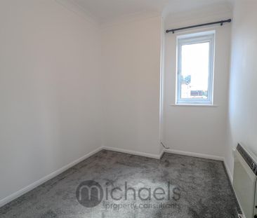 53 The Rookeries London Road, Colchester, CO6 1DY - Photo 2