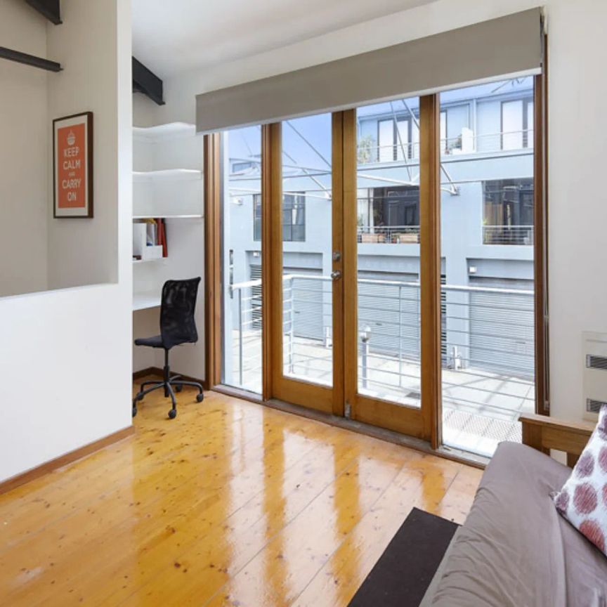Effortless Living in a Prime Lifestyle Pocket - Photo 1