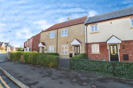 2 bedroom terraced house to rent - Photo 2