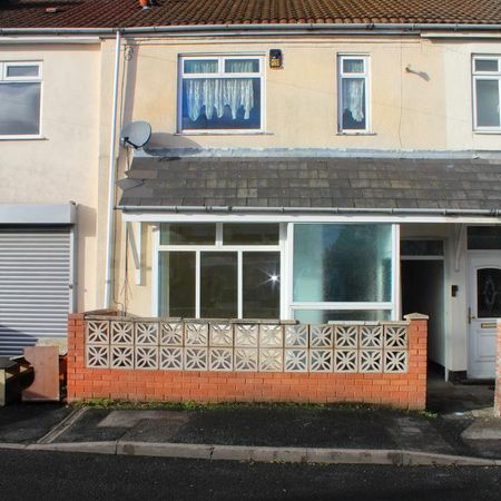 4 bedroom terraced house to rent - Photo 4