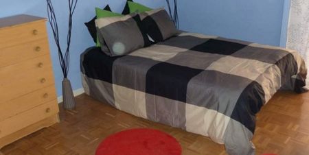 Apartamento glorieta embajadores económicoPisosCapital – Tu portal especializado en pisos en alquiler en Madrid - Foto 3