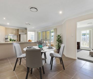 SPACIOUS FAMILY HOME IN A GREAT LOCATION! - Photo 3