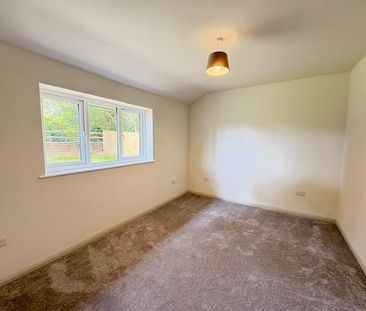 3 bedroom bungalow to rent - Photo 2