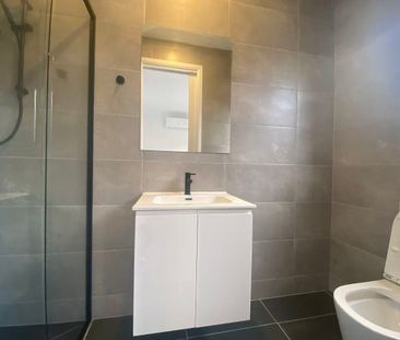 Brand New Furnished Room with Private Ensuite - Photo 6