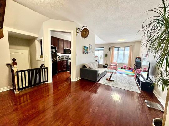 For Lease - 8 Townwood Drive Unit# 62, Richmond Hill, Ontario - Photo 1