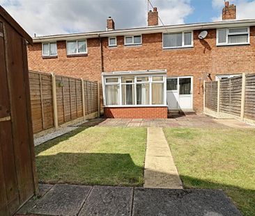 3 bedroom terraced house to rent - Photo 3