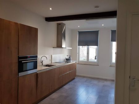 Te huur: EXCLUSIVE 2 SLAAAPKAMER APPARTEMENT (110M2) TE HUUR OP EEN TOP LOCATIE IN HET CENTRUM (WYCK) VAN MAASTRICHT - Photo 4