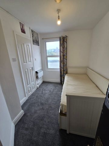 Studio Flat, Myddleton Road, N22 - Photo 3