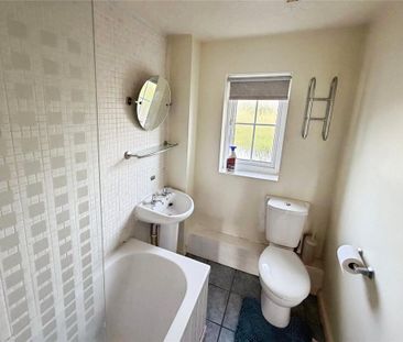 2 bedroom terraced house to rent - Photo 4