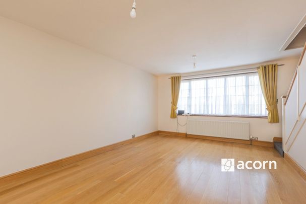 House Share to rent - Chestnut Close, Gravesend, DA11 - Photo 1