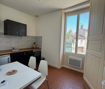 Location Appartement 1 pièce 33m² MONTMORILLON 86500 - Photo 2