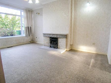 4 bedroom semi-detached house to rent - Photo 2