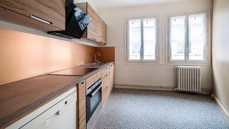 Location Maison 4 pièces 97m² NANTES 44000 - Photo 2