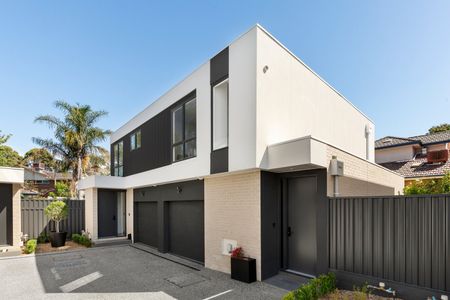 BRAND NEW TOWNHOUSE CLOSE TO DENDY PARK - Photo 2