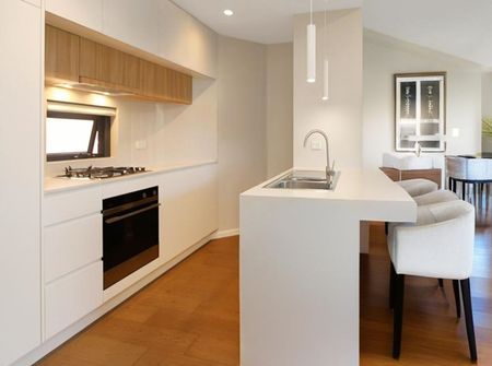 Two-Bedroom Apartment in Sutherland - Photo 3