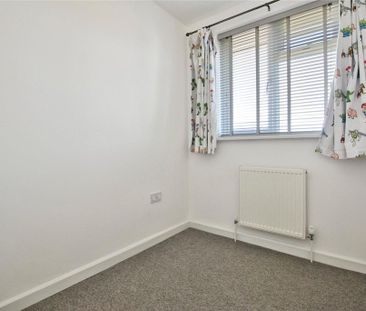 3 bedroom detached house to rent - Photo 2