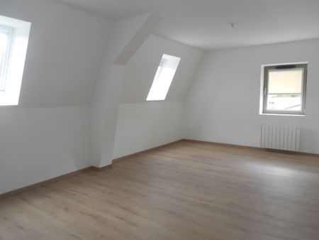 Appartement RUE DE L'EGLISE - GUEUX - Photo 2